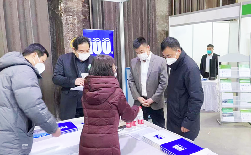 科洛百年防水技術(shù)，引各領(lǐng)導(dǎo)工程師駐足圍觀